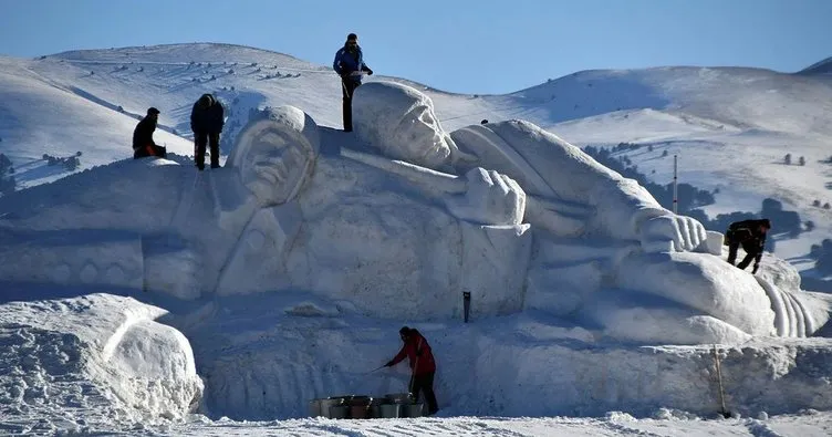 Kardan heykeller hazır