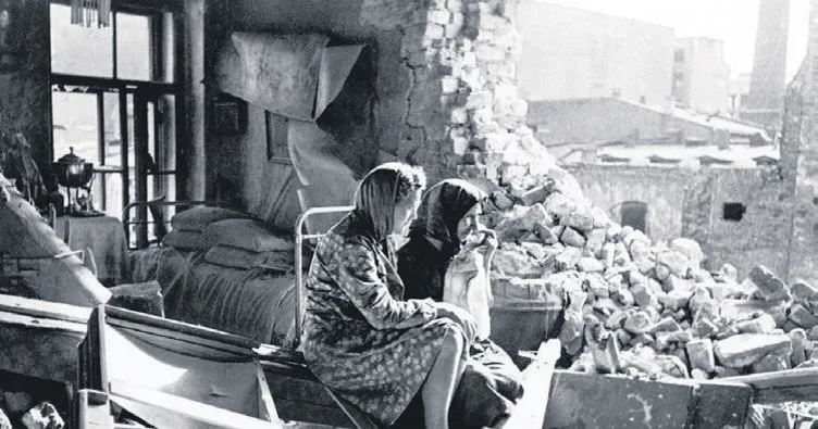 Hem içeriden hem de dışarıdan kuşatma!