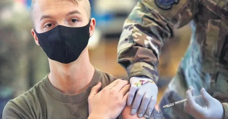 Aşı olmayı reddeden askerler ihraç ediliyor