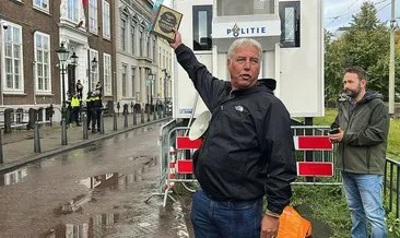 Hollanda’da Türk Büyükelçiliği önünde Kur’an-ı Kerim’e saldırı