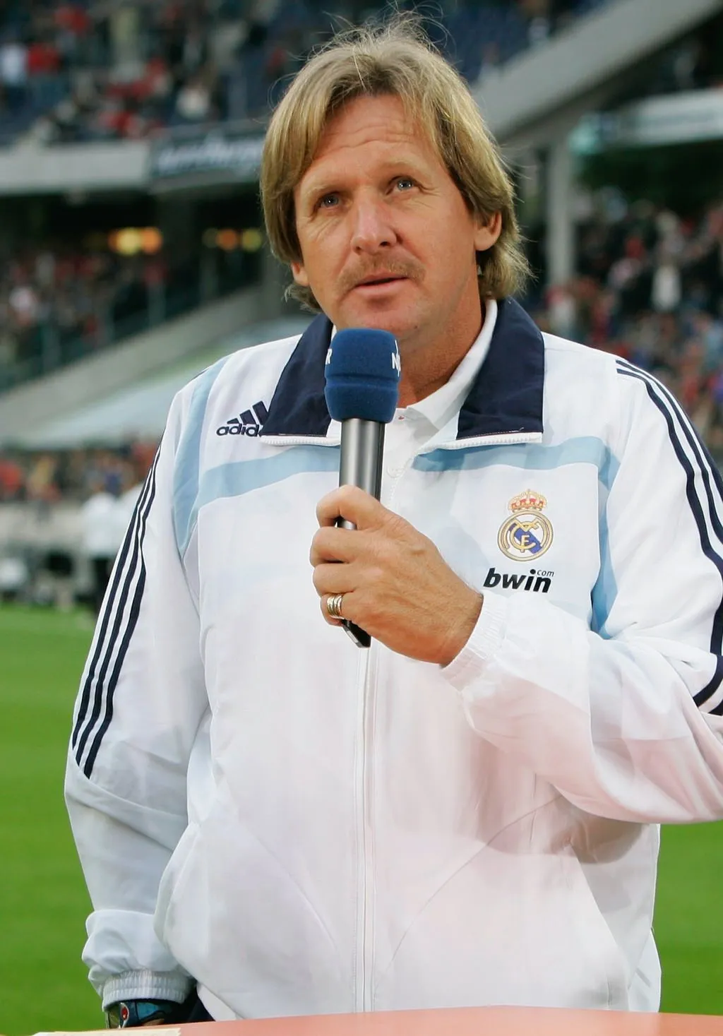 BERND SCHUSTER (REAL MADRID), RARE 1988 FOOTBALL ROOKIE CARD