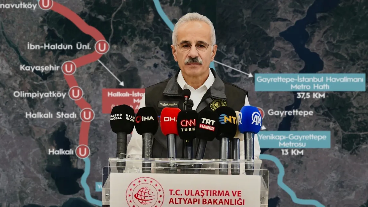 İstanbul’un kent içi ulaşımına bir müjde daha.. Arnavutköy-Halkalı Hattı’nda sona doğru İstanbul’un kent içi ulaşımına bir müjde daha.. Arnavutköy-Halkalı Hattı’nda sona doğru