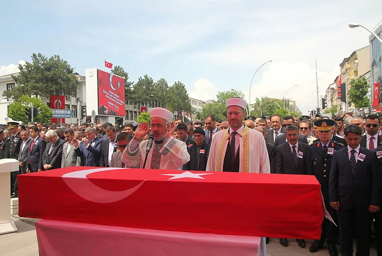 Şehit Uzman Çavuş son yolculuğuna uğurlandı!