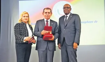 Yılın Frankofonu Dursun Özbek oldu