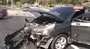 Kırmızı ışıkta geçti otomobil ve motosiklete çarptı: 3 yaralı | Video