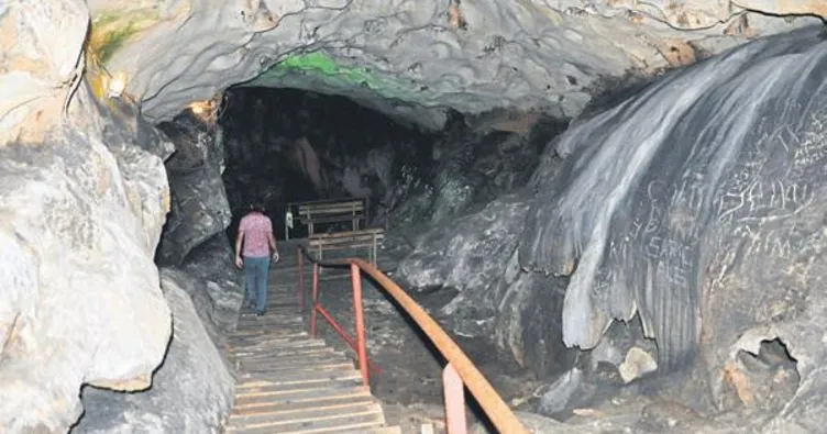 Yalan Dünya aşk kurbanı oldu