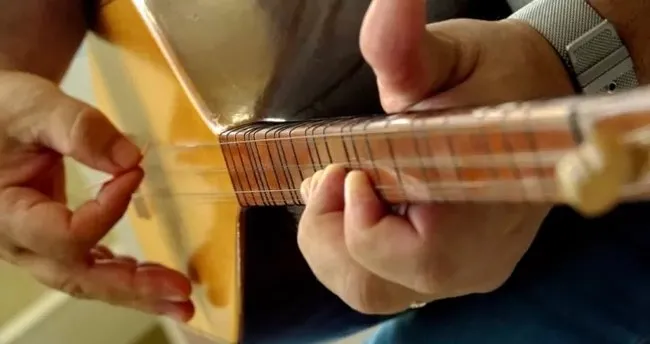 Saz Nasıl Çalınır? Saz Çalmak Ne Kadar Zamanda Öğrenilir, Zor Mu Kolay Mı?