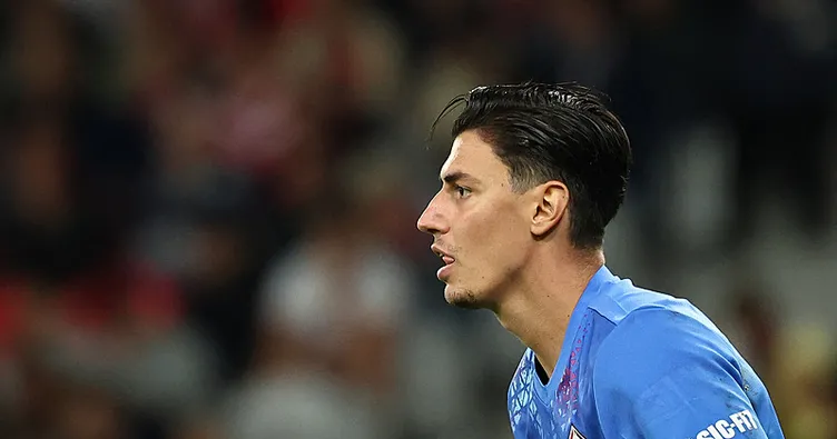 Berke Özer, ağustos ayının futbolcusu seçildi!