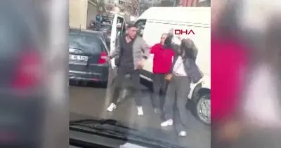 İstanbul Kadıköy’de trafikte kadın sürücüye saldırı kamerada