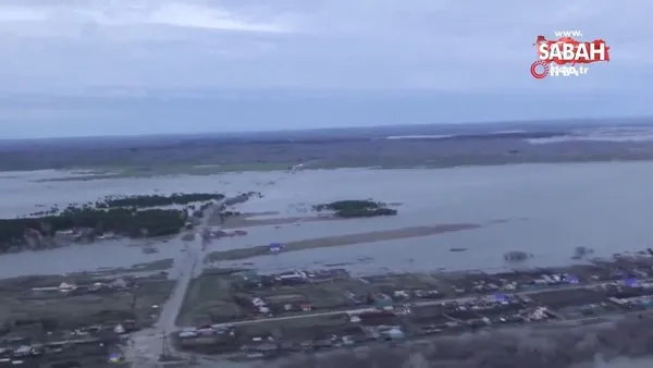 Rusya’da nehirdeki su seviyesi tehlikeli sınırı aştı | Video