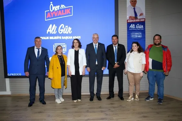 cumhur-ittifaki-ayvalik-belediye-baskan-adayi-gur-once-ayvalik-dedi-1709418636133.jpg