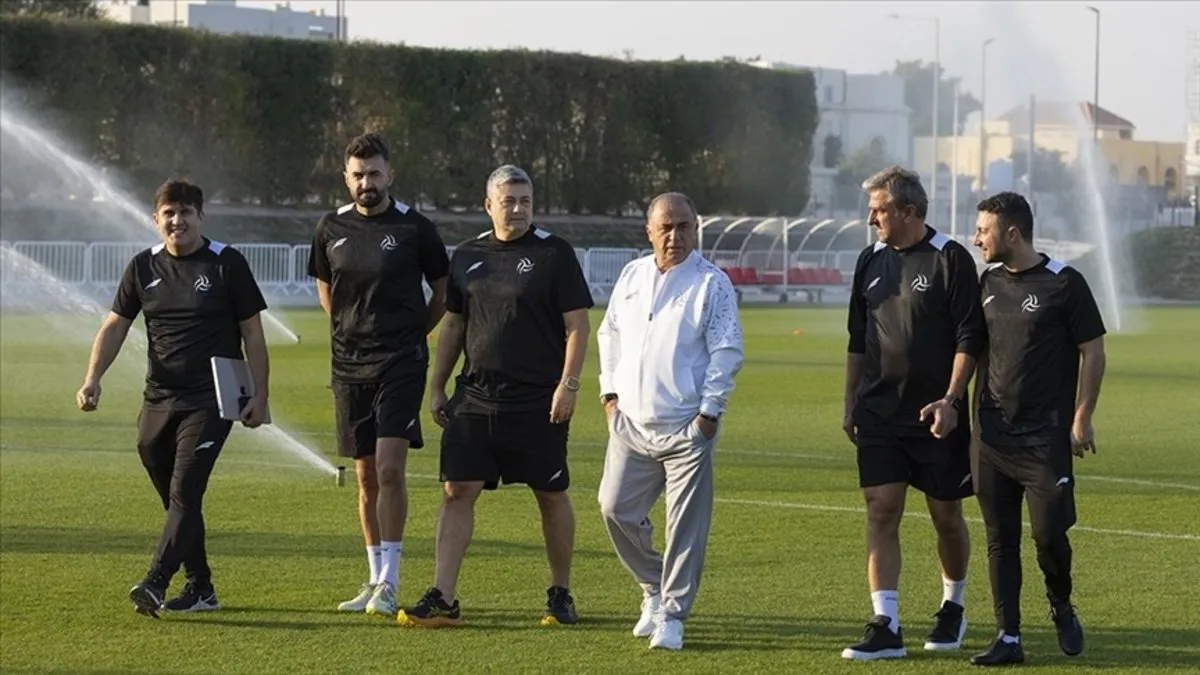 Fatih Terim, yeni takımı Al-Shabab’ın başında ilk antrenmanına çıktı Fatih Terim, yeni takımı Al-Shabab’ın başında ilk antrenmanına çıktı