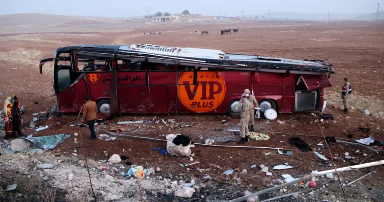 Irak’ta yolcu otobüsü can pazarına döndü