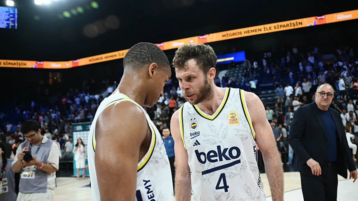 Fenerbahçe Beko ve ASVEL logoları yan yana
