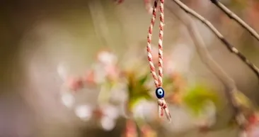 MARTENİÇKA GELENEĞİ VE HİKAYESİ: Marteniçka nedir, ne zaman takılır, bilekliği nasıl yapılır?