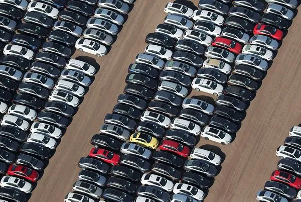 Volkswagen ABD'de 7 milyar dolara 350 bin araç aldı