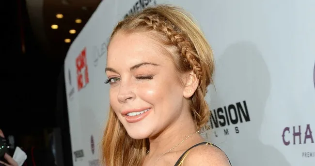 Lindsay Lohan görüntüsüyle şaşırtıyor!