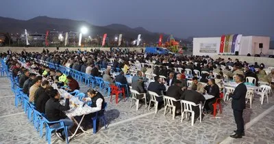 Vali Demirtaş, vatandaşlarla iftar yaptı
