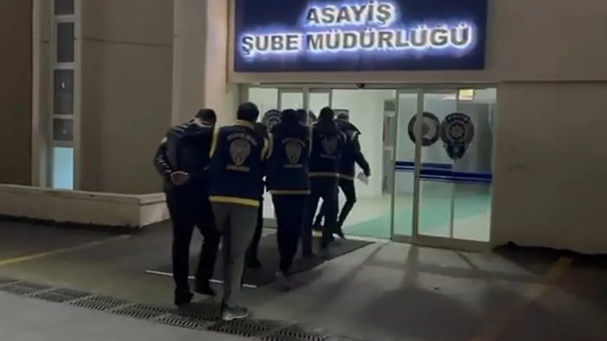 Engelli çalışanı vince bağlayan 4 kişi yakalandı Engelli çalışanı vince bağlayan 4 kişi yakalandı