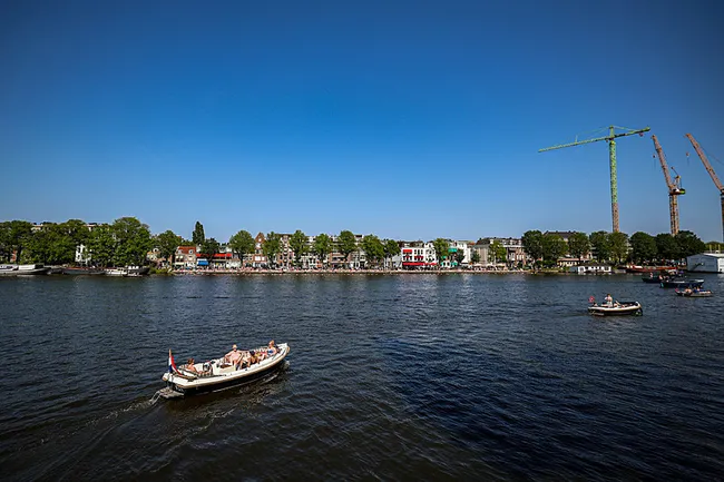 hollandada-8-bolgede-kirmizi-kod-uyarisi-sicakliklar-40-dereceyi-asacak-1782487575815.jpeg Hollanda'da 8 bölgede