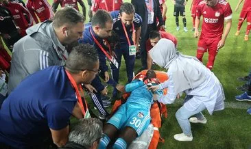 Sivasspor kalecisi Samassa, hastaneye kaldırıldı