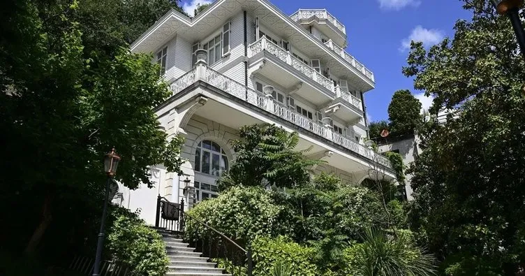 Firari FETÖ’cü Akın İpek’in Bebek’teki yalısı satıldı