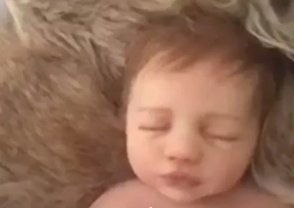 Asla sandığınız gibi değil! Bu bebekler bir başka...