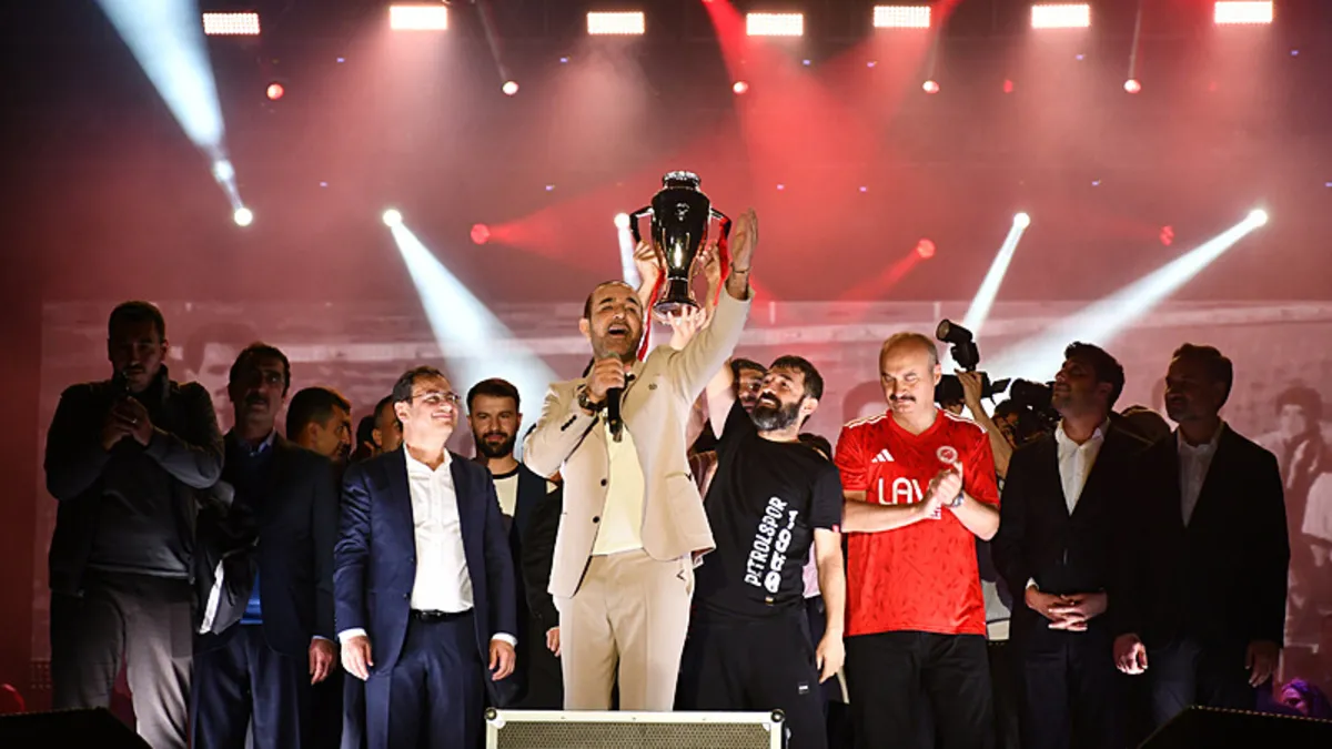 Batman Petrolspor, 1. Lig’e yükselmeyi kutladı! Batman Petrolspor, 1. Lig’e yükselmeyi kutladı!