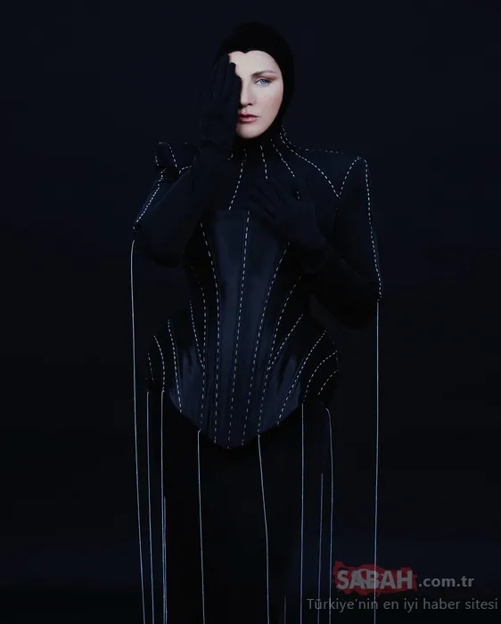 Sibel Can Lady Gaga oldu! Yine sosyal medyanın diline düştü! Modacısını acilen değiştirmeli