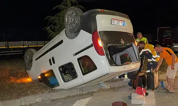 Samsun'da hafif ticari araç takla attı: Yaralılar var #artvin