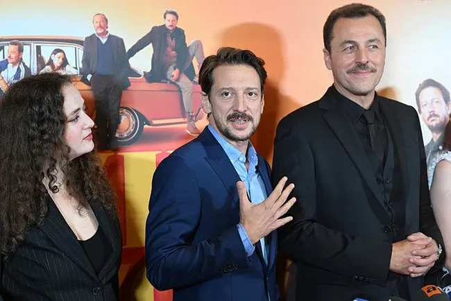 kayip-kamyon-filminin-galasi-turkuvaz-medyada-gerceklestirildi-1729111775411.jpeg