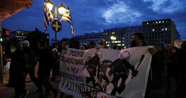 Yunanistan’da kaos! Polis şiddetine karşı halk sokaklara döküldü