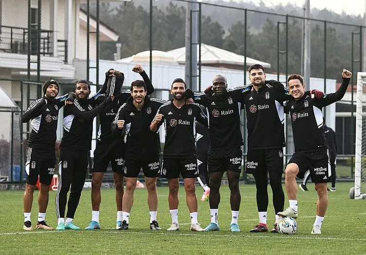 Son dakika Beşiktaş transfer haberleri: Beşiktaş’ta flaş ayrılık! Yıldız isim kasayı doldurarak gidecek...