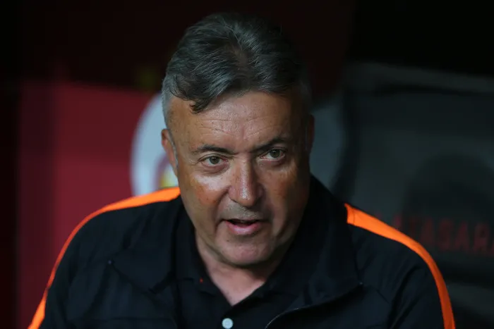 son-dakika-galatasaray-transfer-haberleri-domenec-torrent-ve-marcao-kalacak-mi-resmi-aciklama-1654762337522.jpg