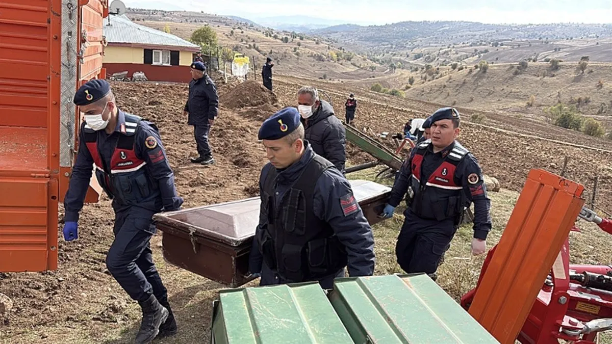 Sivas'taki arazi anlaşmazlığı kavgasında kan aktı: 70 yaşındaki komşusunu katletti!