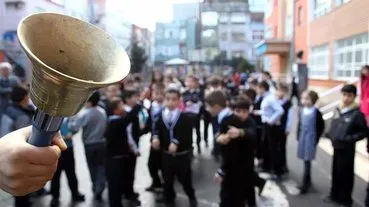 MEB duyurdu: Okullarda zil çalmayacak mı? 2025-2026 eğitim öğretim yılında zilsiz okul uygulaması geliyor!