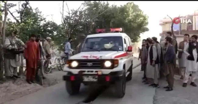 Afganistan'da bombalı saldırı: 10 ölü, 30 yaralı