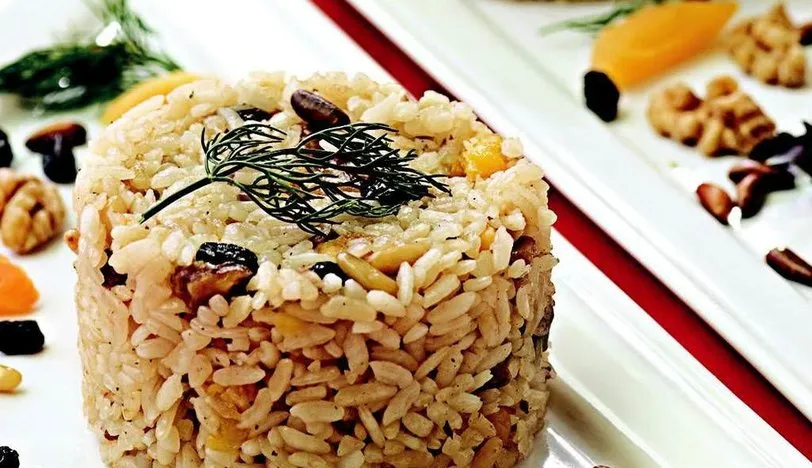 Kayısılı Ve Fıstıklı Sadabad Pilavı