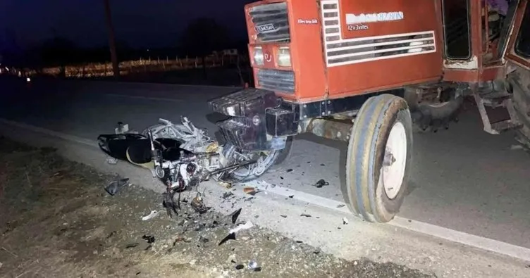 Traktör motosikletle çarpıştı: 2 ölü