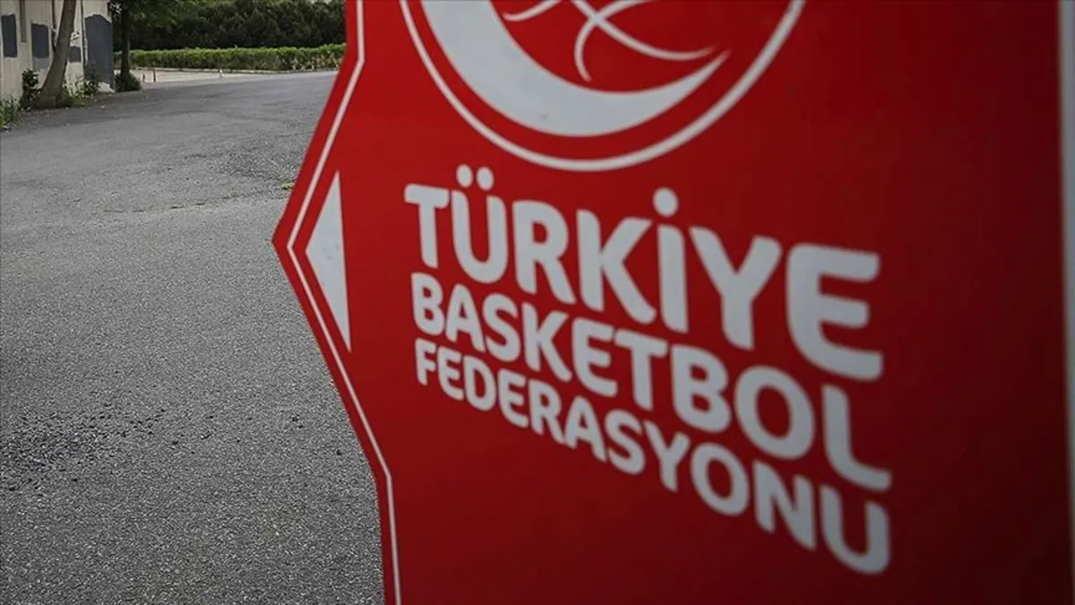 TBF’den Galatasaray ve Beşiktaş’a para cezası TBF’den Galatasaray ve Beşiktaş’a para cezası