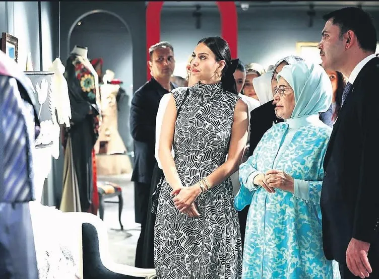 Emine Erdoğan ve Mesut Özil’in eşi Amine Gülşe ’Çevre Şenliği’nde bir araya geldi! Duyarlı evlatlar yetiştirmeliyiz