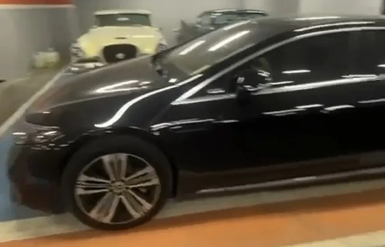 SON DAKİKA | Ekrem İmamoğlu suç örgütünün milyonluk araçlarına el konuldu! Lüks otomobilleri otoparka gizlediler