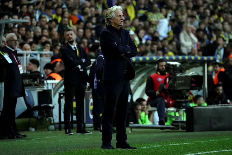 Son dakika Fenerbahçe transfer haberleri: Fenerbahçe’ye transferde müjde gibi haber! Ezeli rakibi reddetti, imzayı bekliyor...