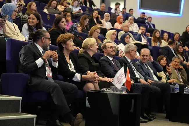 saglik-bakan-yardimcisi-doc-dr-suayip-birinci-saglik-sistemimizi-daha-ileri-tasiyoruz-1716542830254.jpg