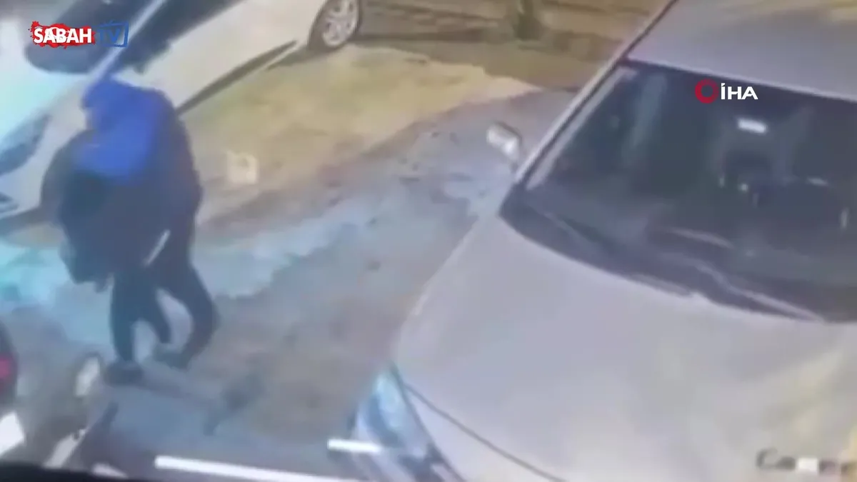 Genç kadının defalarca bıçaklanarak öldürüldüğü dehşete düşüren görüntüler ortaya çıktı | Video videosunu izle Genç kadının defalarca bıçaklanarak öldürüldüğü dehşete düşüren görüntüler ortaya çıktı | Video videosunu izle