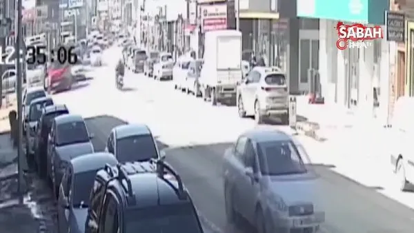 Otomobilin altında kalan kurye ölümden böyle döndü | Video