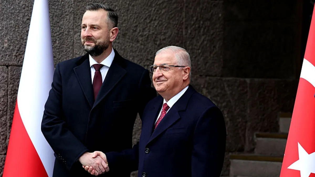 Bakan Güler, Polonyalı mevkidaşı ile görüştü Bakan Güler, Polonyalı mevkidaşı ile görüştü