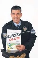 Ünlüler, uyuşturucuya neden yöneliyor? – YÜKSEL AYTUĞ Ünlüler, uyuşturucuya neden yöneliyor? – YÜKSEL AYTUĞ