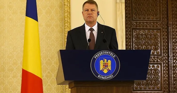 Romanya Cumhurbaşkanı baskılara dayanamadı: İstifa ettiğini duyurdu