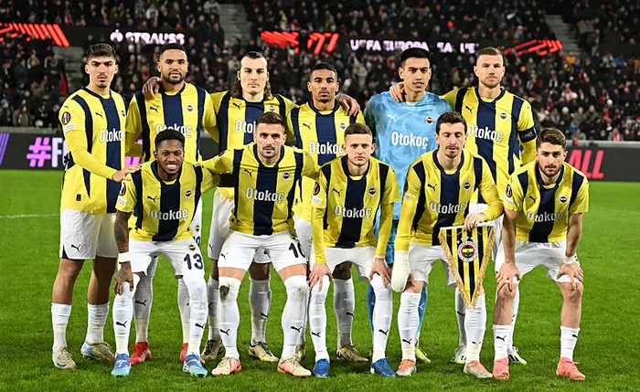 son-dakika-haberi-fenerbahce-midtjyllanda-konuk-oluyor-macta-beraberlik-var-1738270229307.jpg